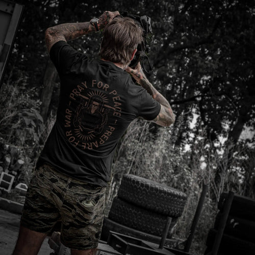 COMBAT IRON Men's Soft Cotton Graphic T-Shirt - Short-Sleeve, Round Neck, Tapered Athletic Menswear Top with "Pray For Peace. Prepare For War." Print, Comfortable Fabric