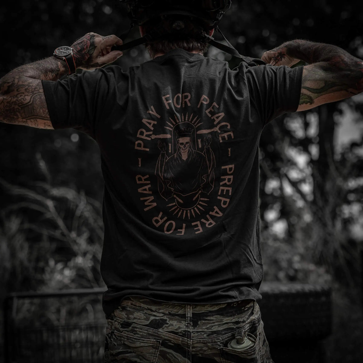 COMBAT IRON Men's Soft Cotton Graphic T-Shirt - Short-Sleeve, Round Neck, Tapered Athletic Menswear Top with "Pray For Peace. Prepare For War." Print, Comfortable Fabric